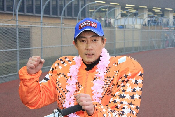 平成22年オートレース賞金王は有吉辰也選手（飯塚）！！