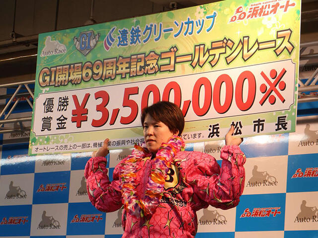鈴木圭一郎がスピードさばきでGI通算21度目V/浜松
