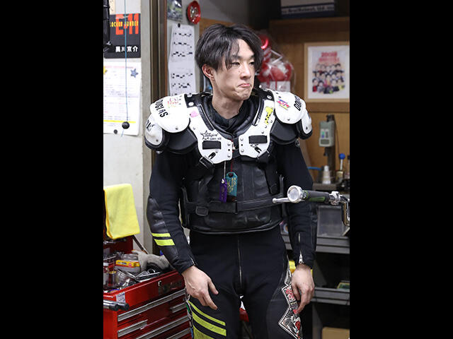 【日刊提供】人気の黒川京介はスタート失敗し3着敗退／川口