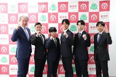 飯塚所属の第39期選手が飯塚市武井政一市長を表敬訪問しました