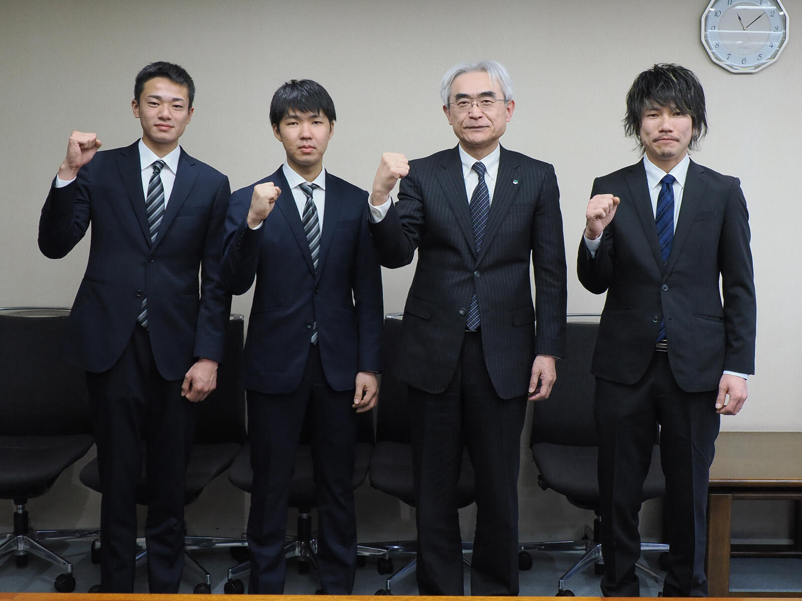 浜松オート所属の第39期生新人選手が浜松市役所で内藤伸二朗副市長を表敬訪問しました。