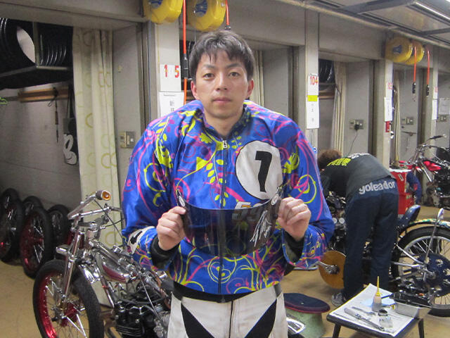 オートレース公式ファンクラブに「浜野 翼選手 サイン入りシールド」が登場！